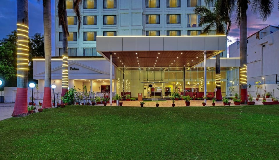 Property building, Garden view