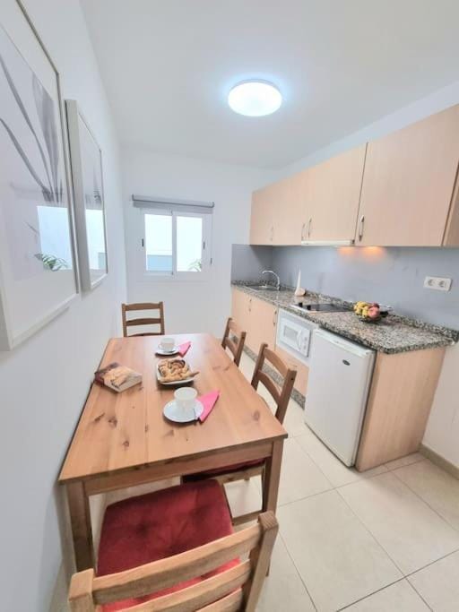 Suecia Dalia Apartment in Los Cristianos