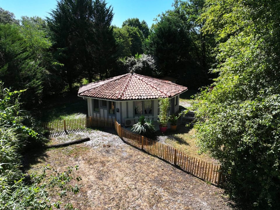 Garden, Parking