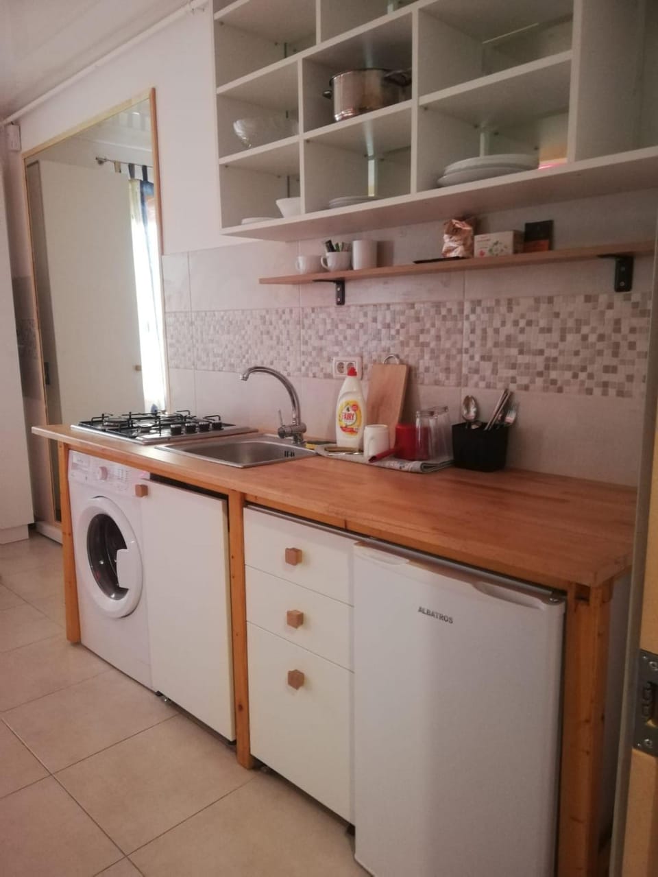 Kitchen or kitchenette