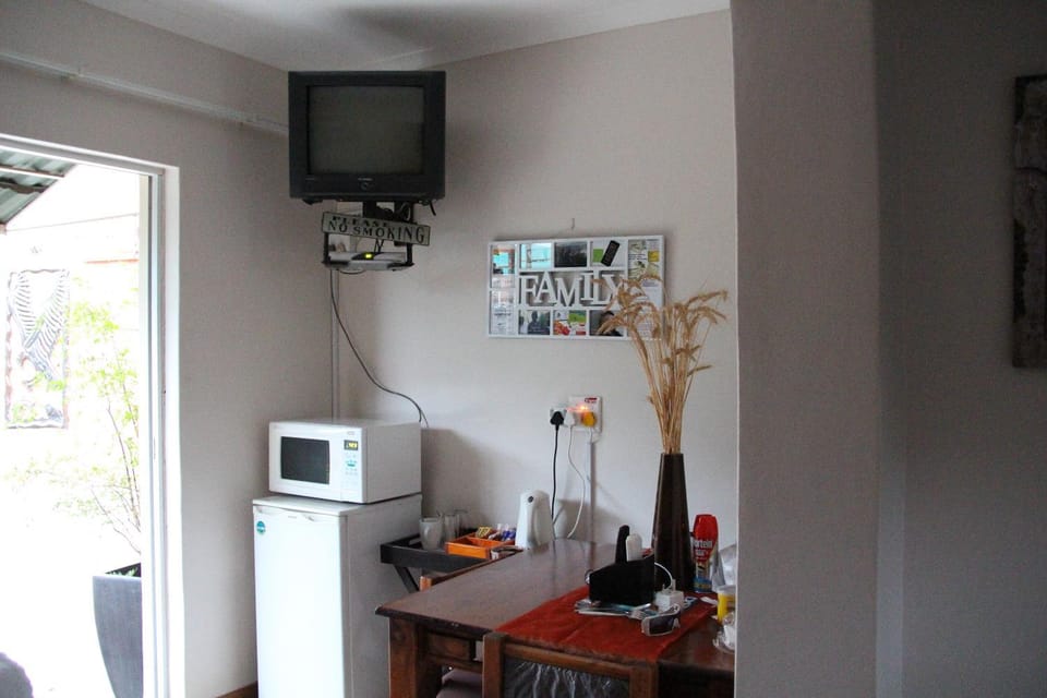Garden, Kitchen or kitchenette
