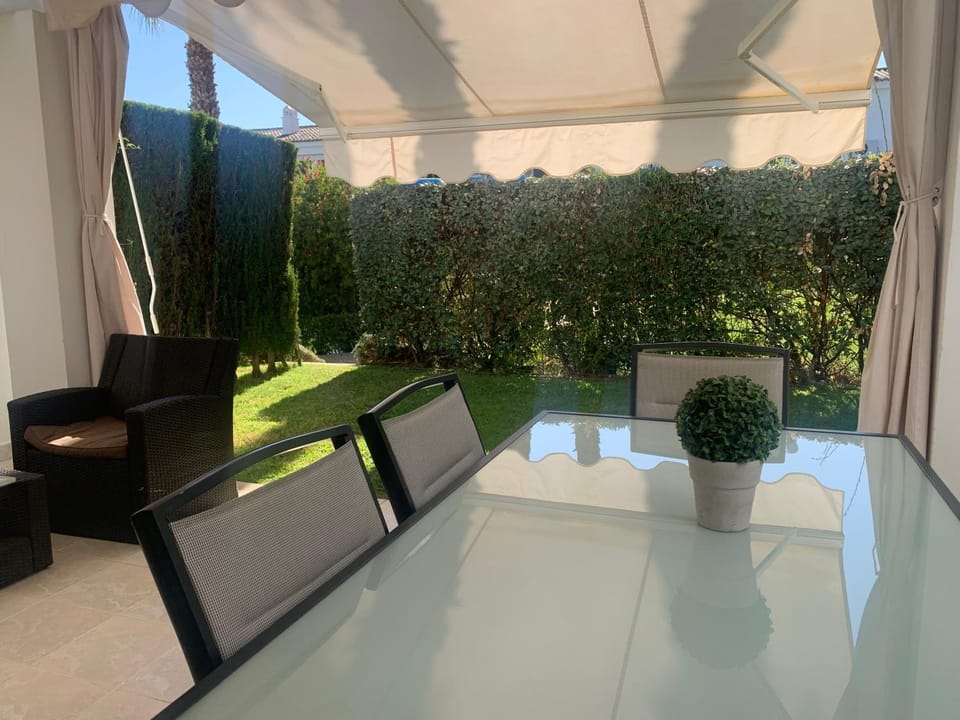 Balcony/Terrace, Garden view