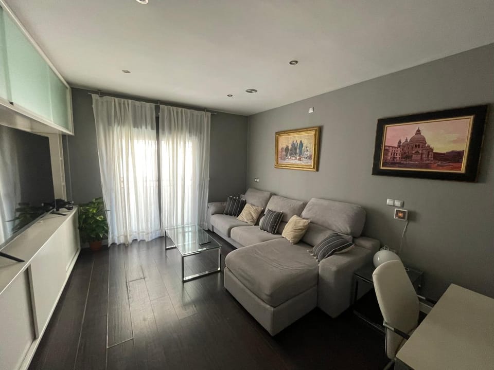 Moderno APARTAMENTO con PLAZA DE GARAJE en PLENO CENTRO DE ALMERÍA Apartment in Almería