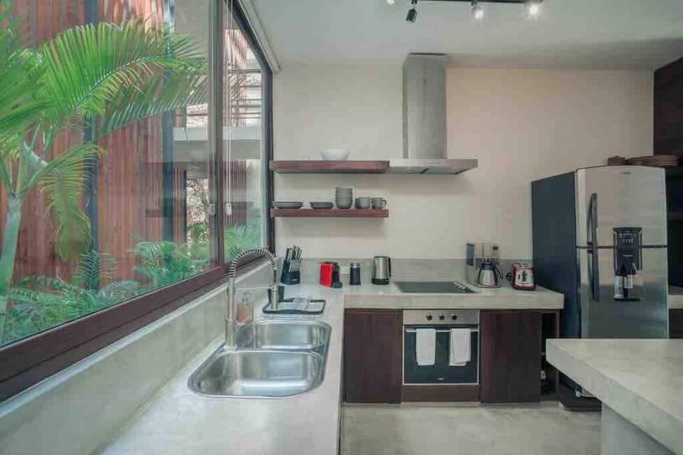Coffee/tea facilities, Kitchen or kitchenette, minibar, pet friendly, stove, toaster