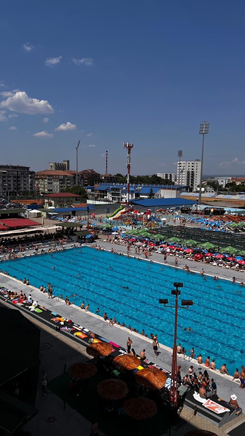 People, Swimming pool, Swimming pool