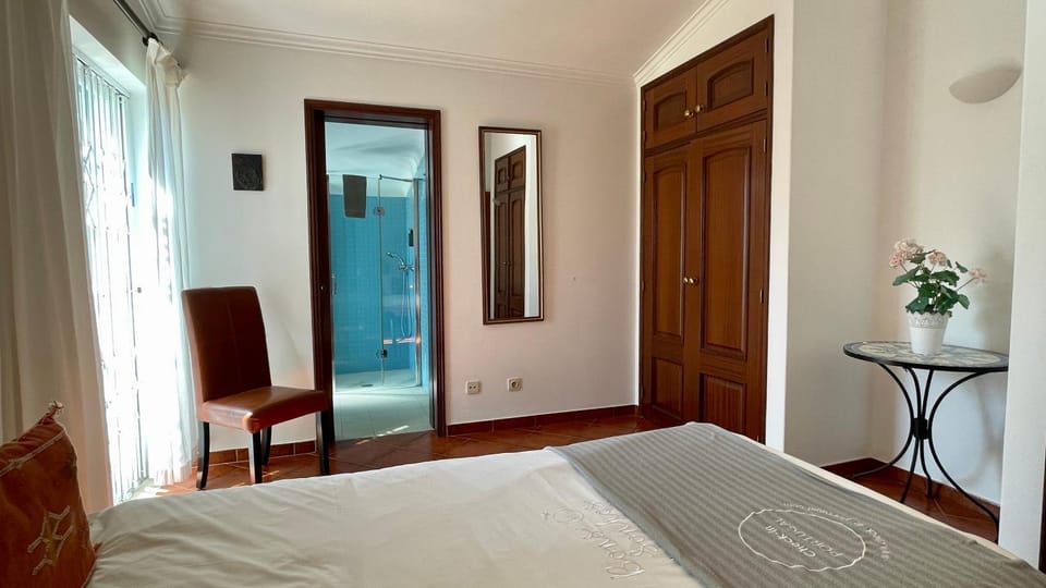 Bed, Bedroom, wardrobe