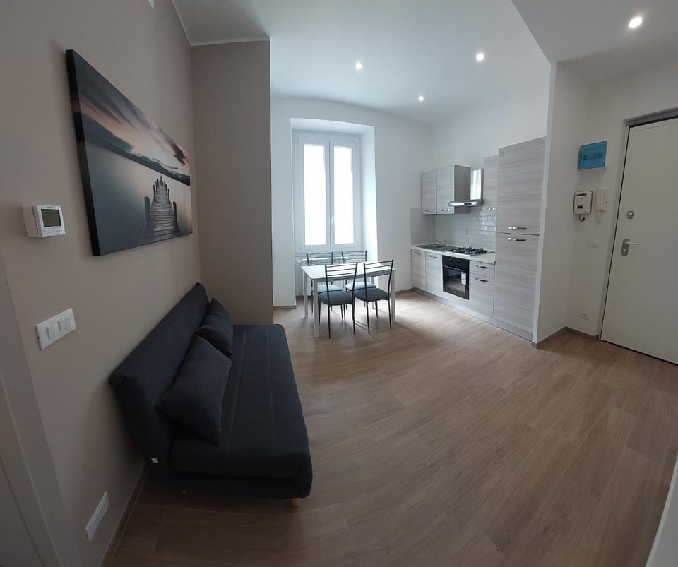 FIUMARA MALL Apartment Apartment in Genoa