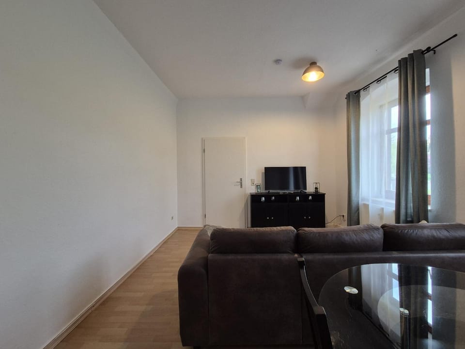 Communal lounge/ TV room, TV and multimedia