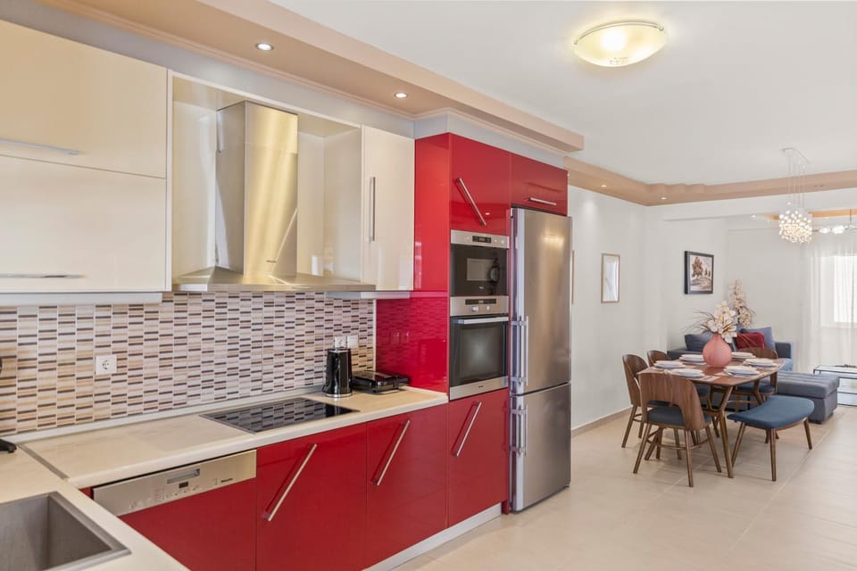 Coffee/tea facilities, Kitchen or kitchenette, Lounge or bar, dishwasher, minibar, pet friendly, stove