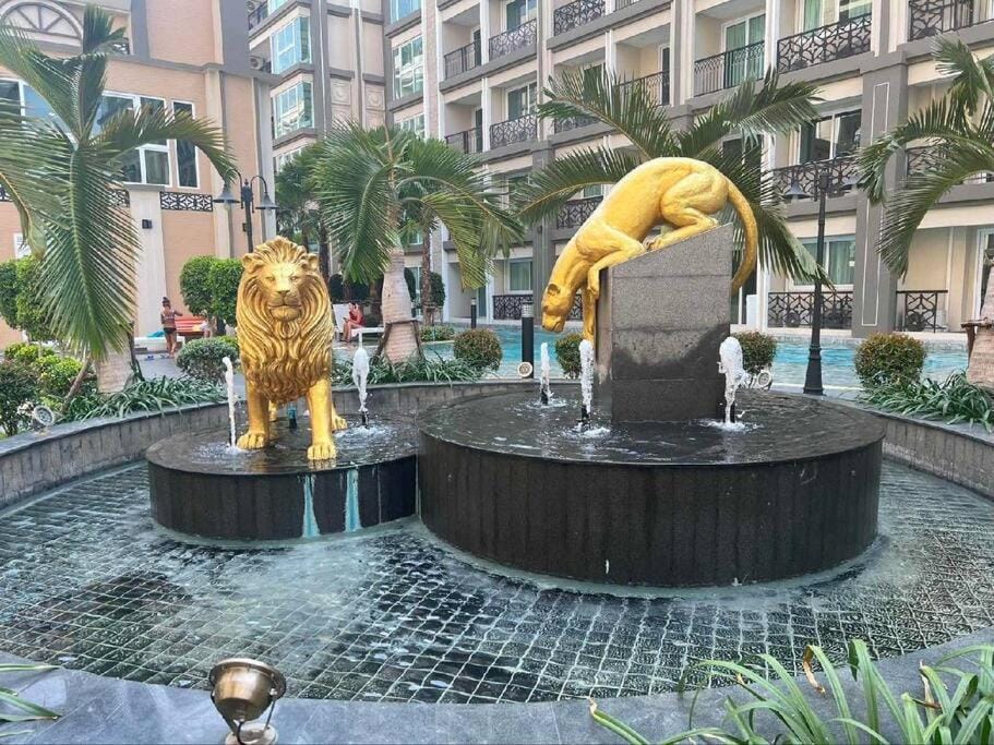 Nice两房公寓家庭绝佳度假房一楼水系 Apartment in Pattaya City