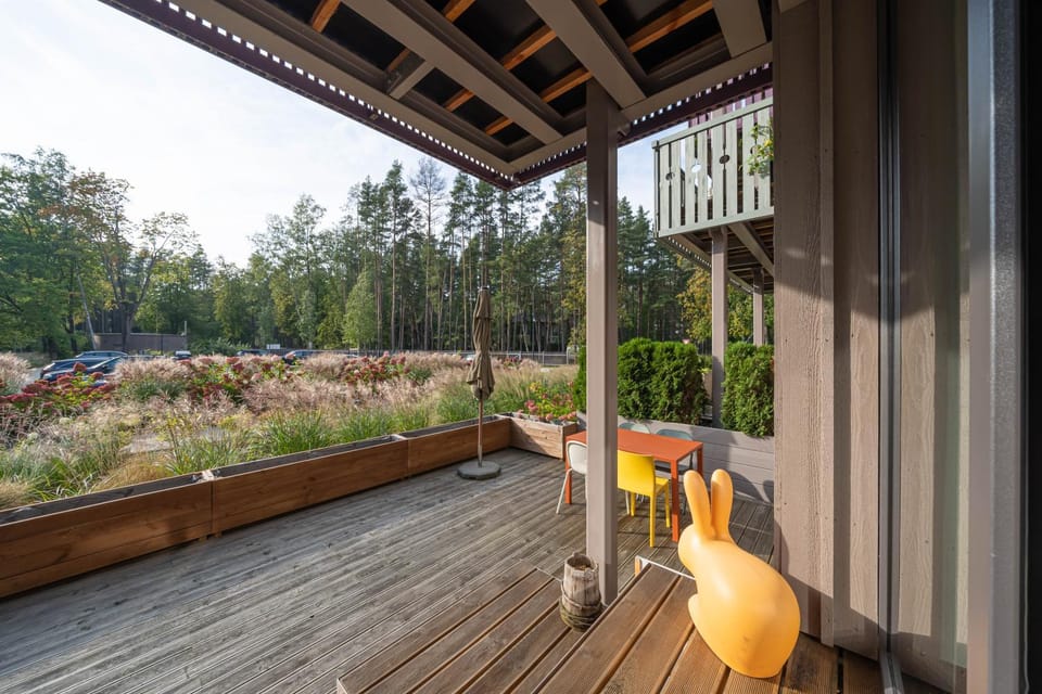 Patio, Day, Balcony/Terrace