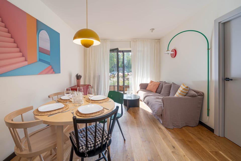 Living room, Seating area, Dining area