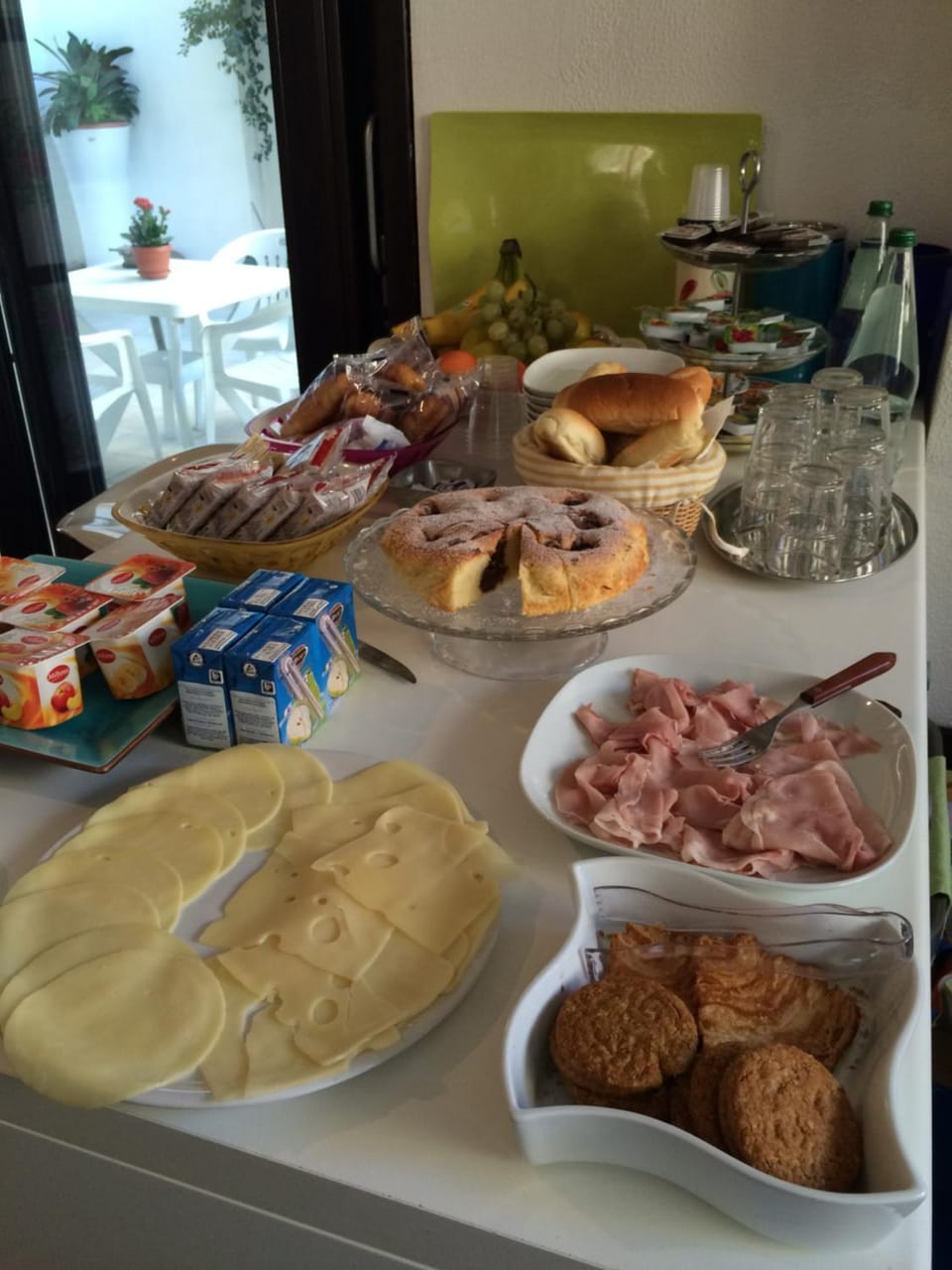 Buffet breakfast, Italian breakfast