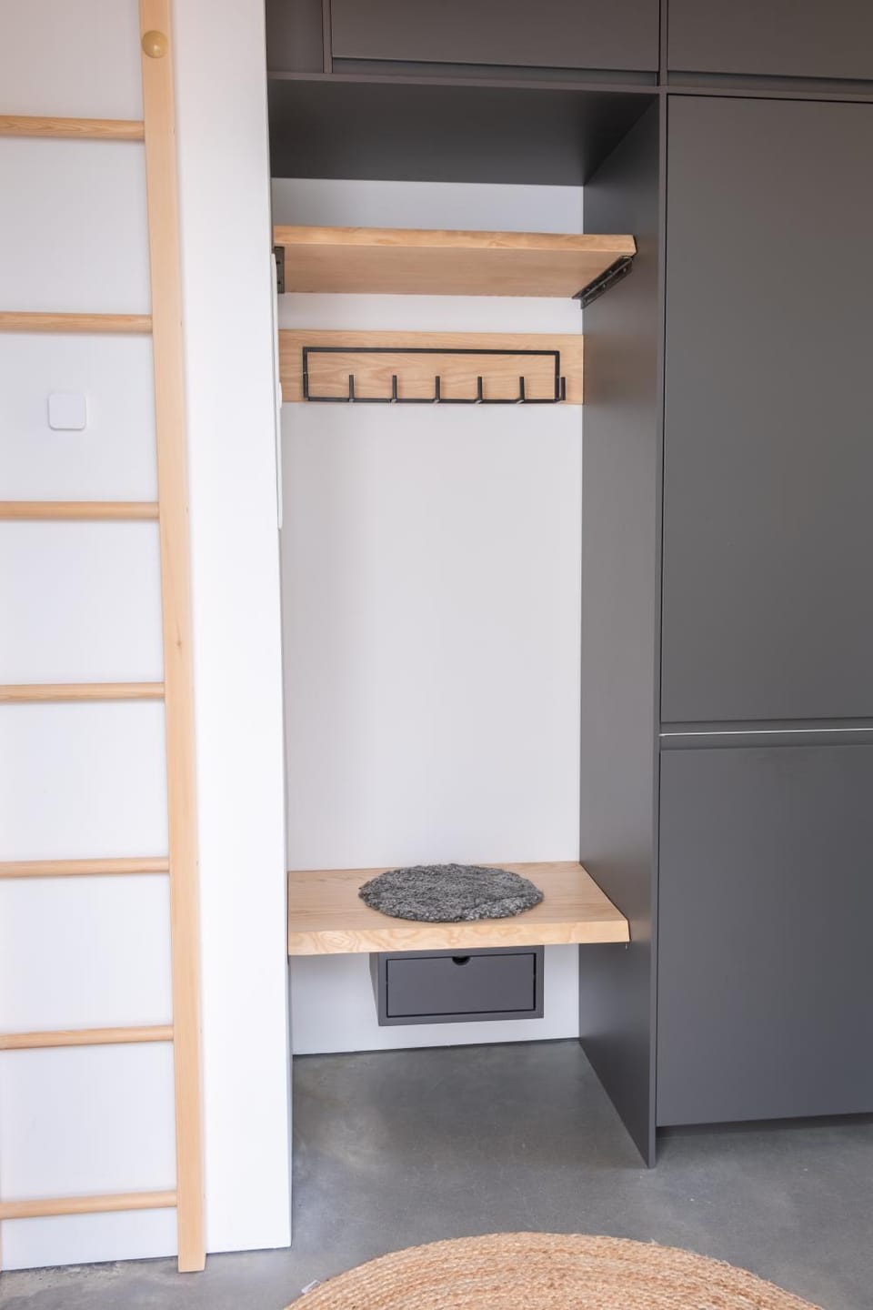 wardrobe