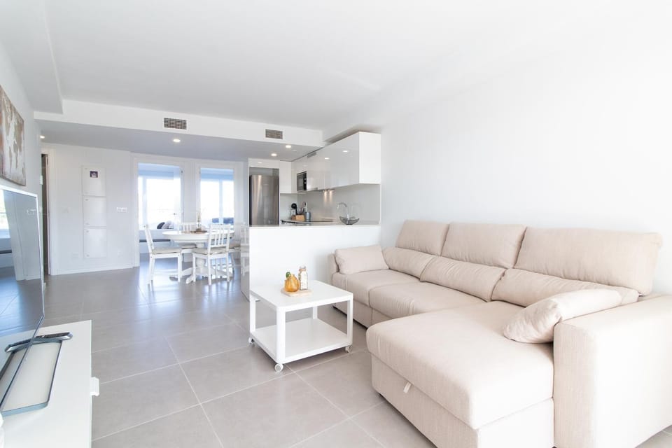 Communal lounge/ TV room, Living room