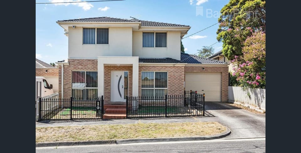 Tina house Bed and Breakfast in Springvale