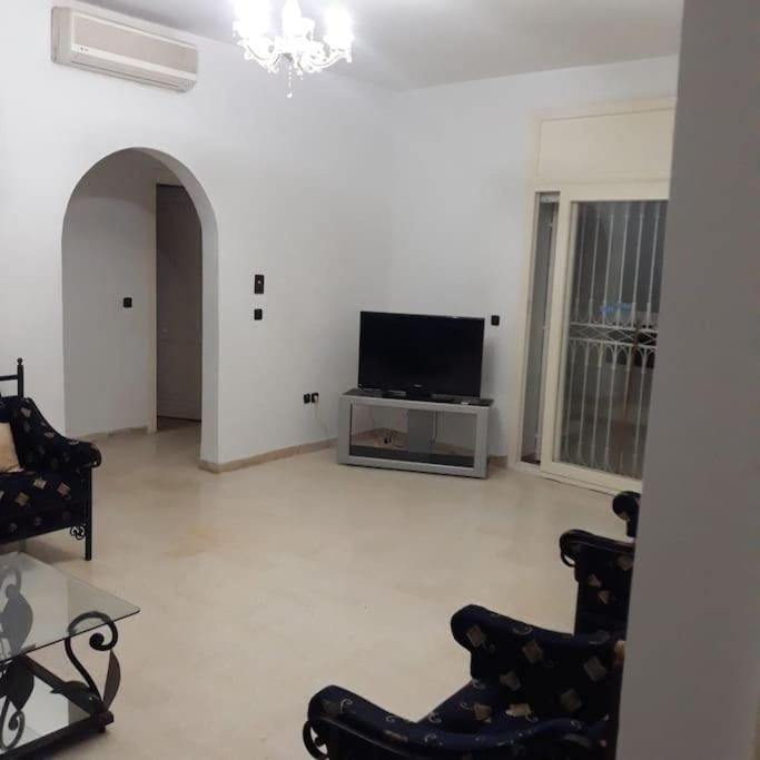 TV and multimedia, Living room, air conditioner