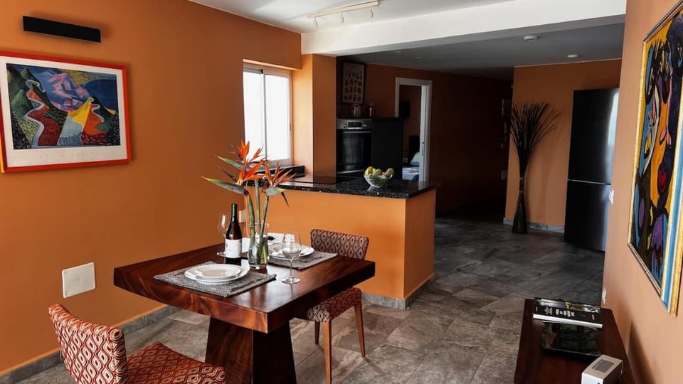 Living room, Dining area