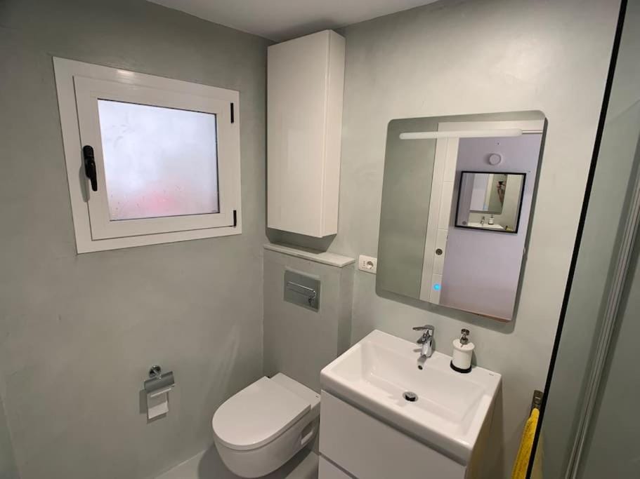 Toilet, Bathroom