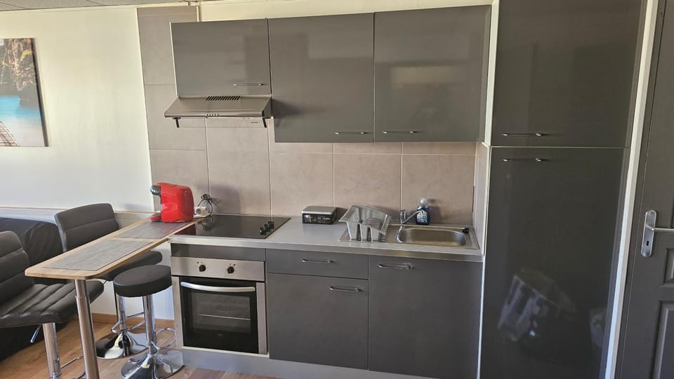 Grand studio climatisé Apartment in La Ciotat