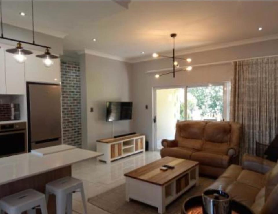 6 Sleeper Villa Clarens Golf Estate Apartment in South Africa