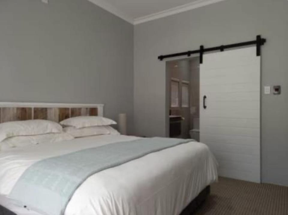 6 Sleeper Villa Clarens Golf Estate Apartment in South Africa