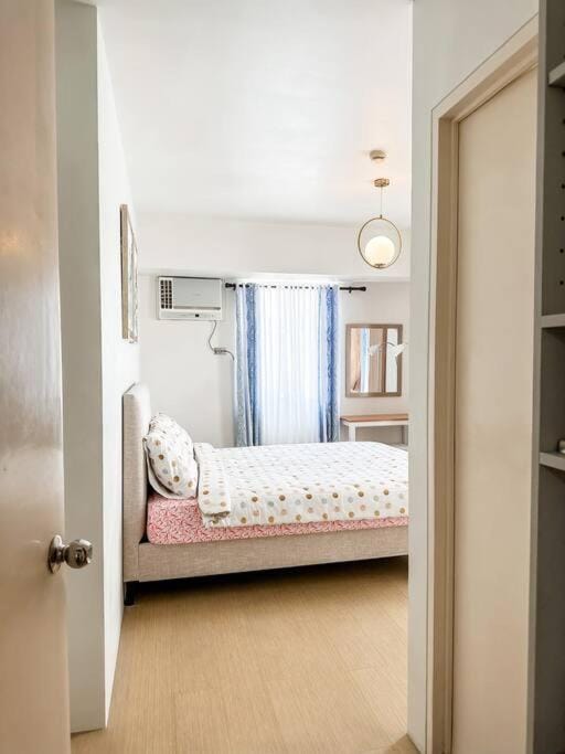 New Avida Cebu 2BR(50mbps,6pax) Apartment in Lapu-Lapu City