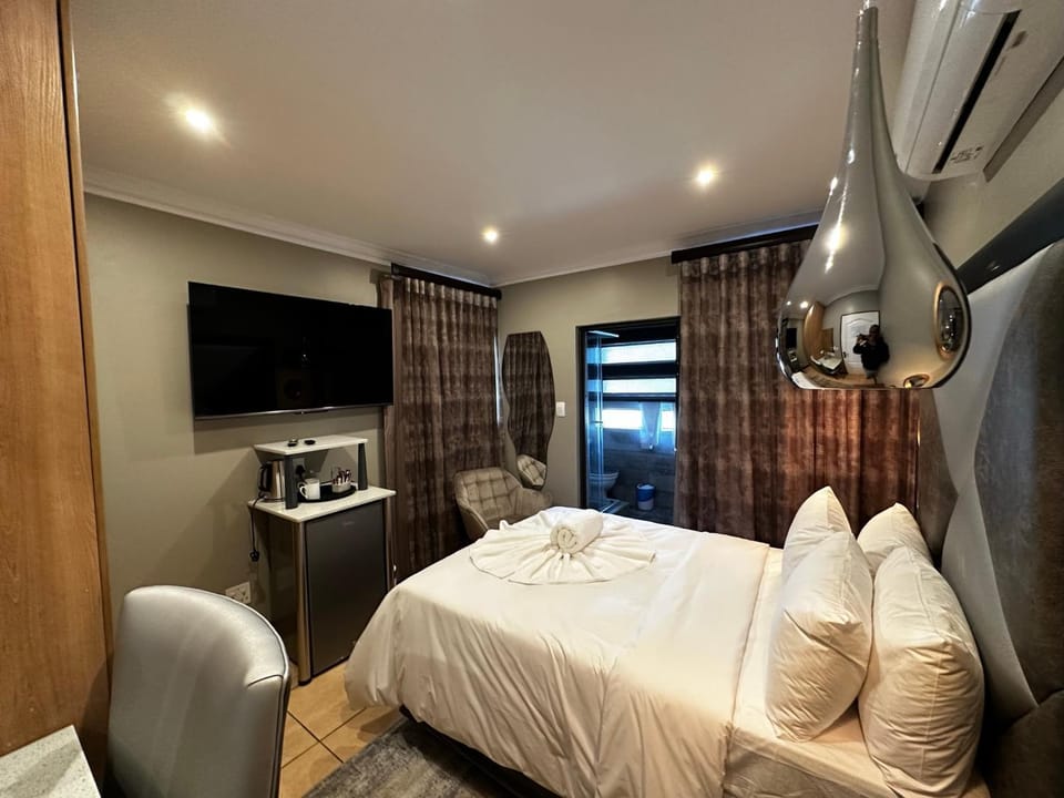 Urban Villas Guest House Bed and Breakfast in Pretoria