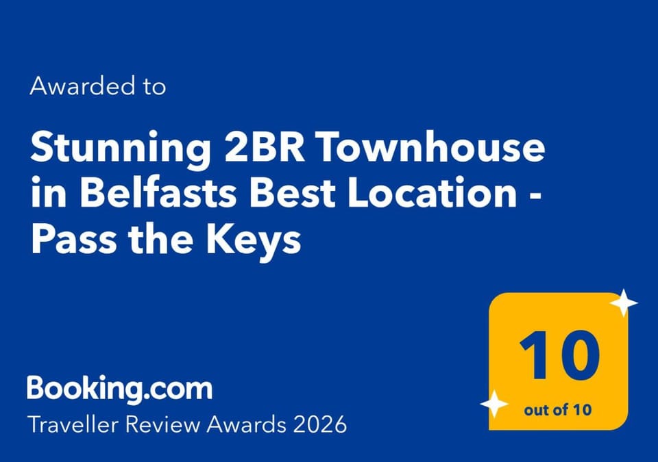 Stunning 2BR Townhouse in Belfasts Best Location - Pass the Keys House in Belfast