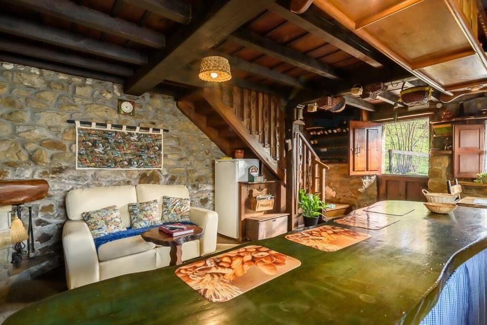 La Casa Rectoral de El Tozu House in Asturias