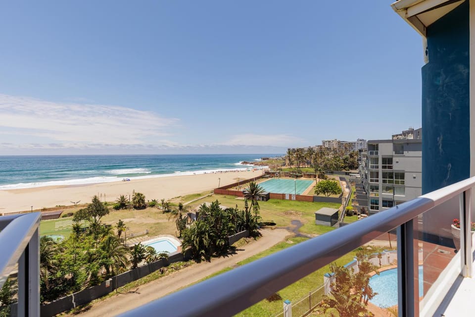 View (from property/room), Balcony/Terrace, Beach, Pool view, Sea view, Swimming pool