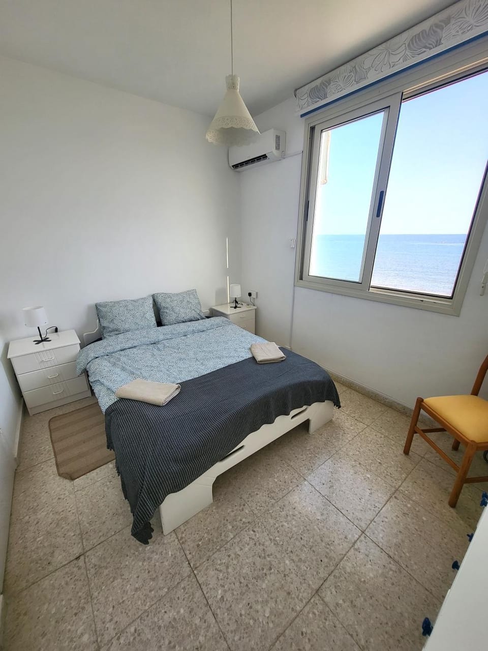 Bed, Bedroom, air conditioner