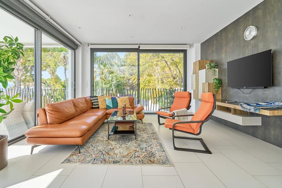 Property building, Living room