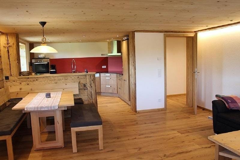 Kitchen or kitchenette, Living room, Seating area, Dining area, stove