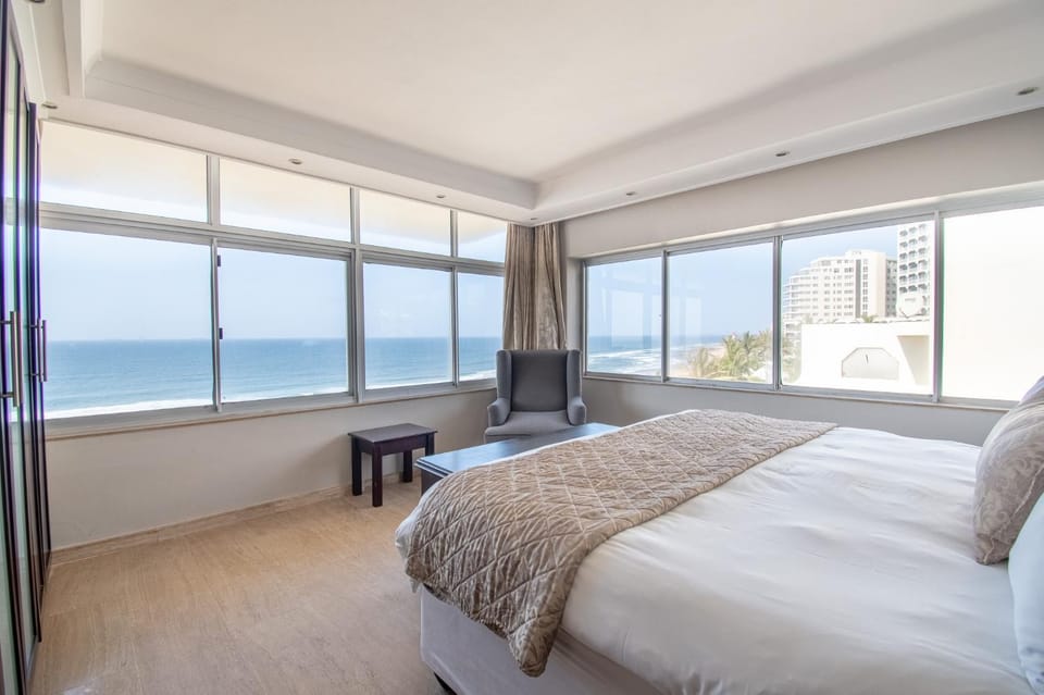 Bed, Bedroom, Sea view
