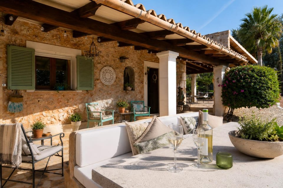 Casa con piscina en bonito entorno Mia House in Pla de Mallorca