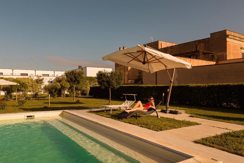 Garden, Swimming pool, sunbed