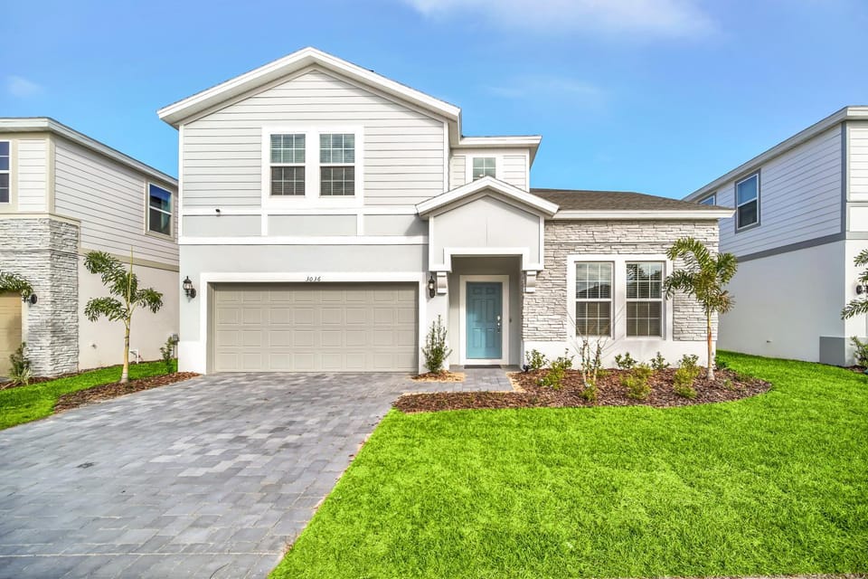 Property building, Day, Garden, Garden view