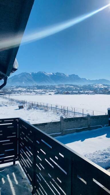 Natural landscape, Winter, Balcony/Terrace, Mountain view