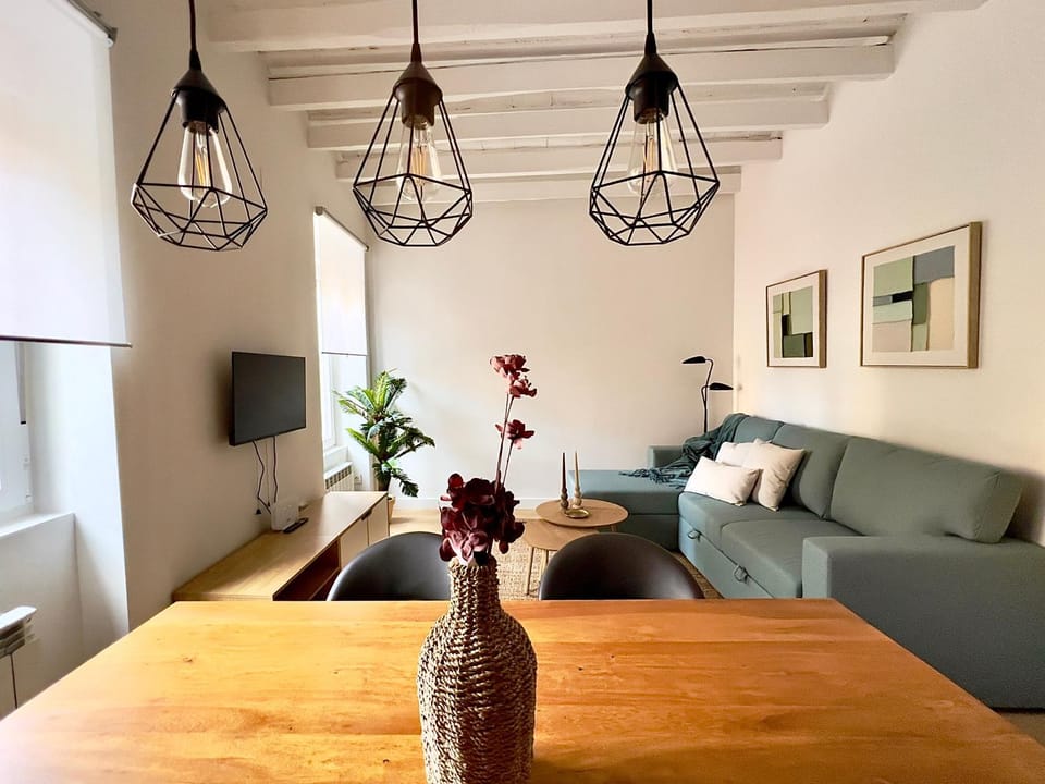Living room, Food