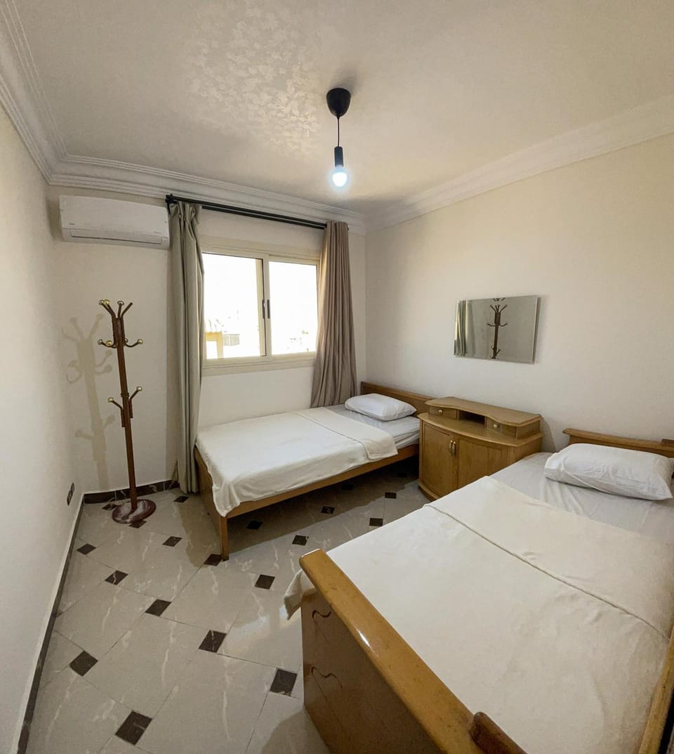 Bed, Photo of the whole room, Bedroom, air conditioner