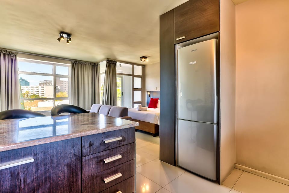 Cascades 608 Studio in Green Point Apartment in Cape Town
