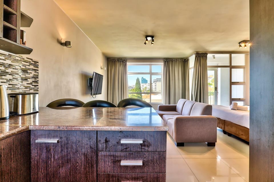 Cascades 608 Studio in Green Point Apartment in Cape Town