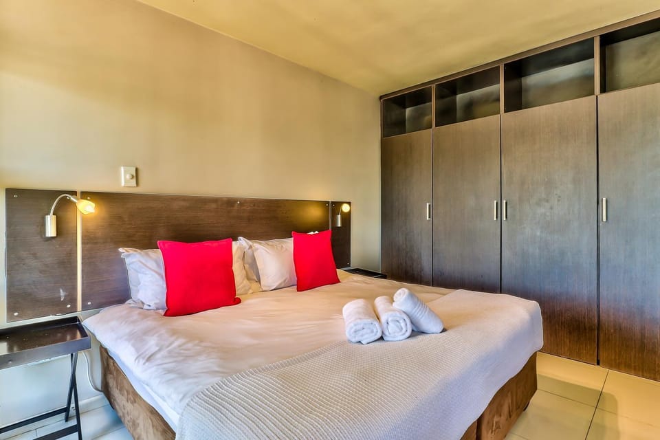 Cascades 608 Studio in Green Point Apartment in Cape Town