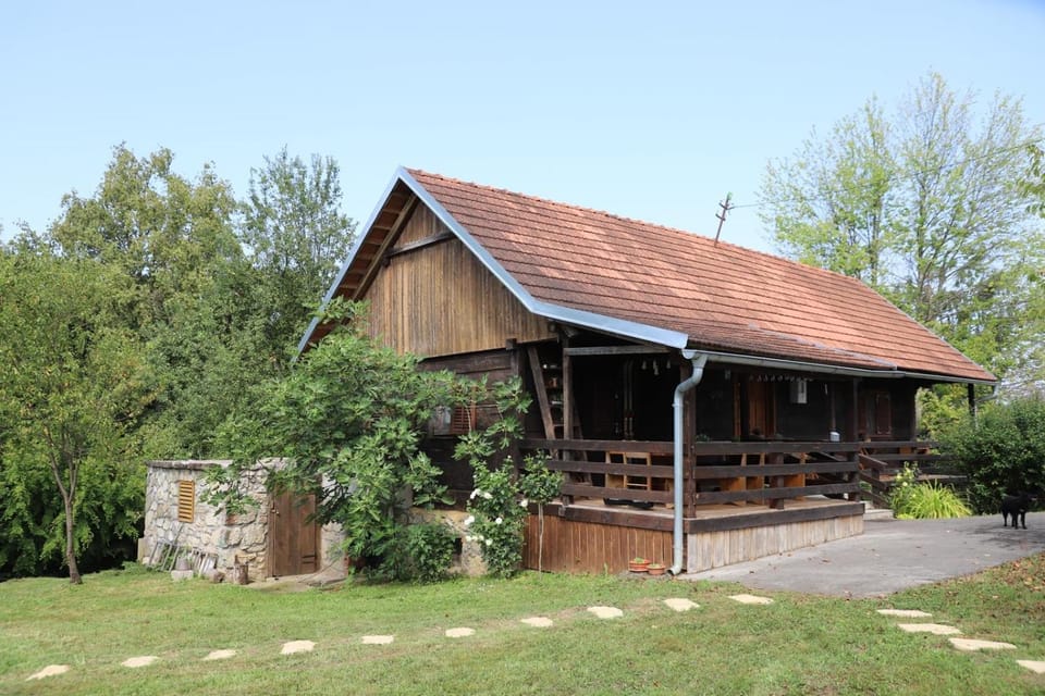 Wooden house Mali Vrh House in Slovenia