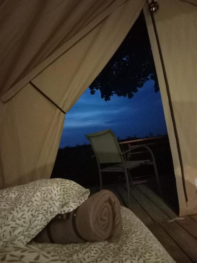 Tente lodge la Flavignienne Luxury tent in Bourgogne-Franche-Comté