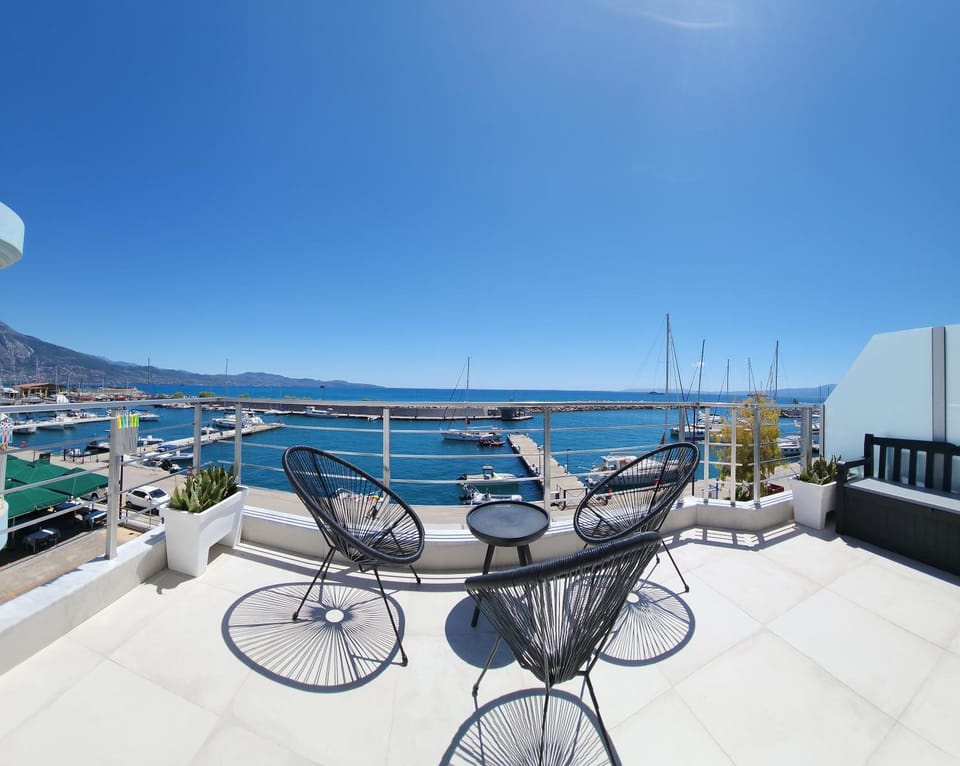 Sail Away Home in Kalamata, Marina Serenity (B4) Apartment in Messenia