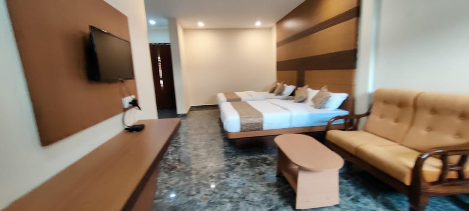 Photo of the whole room, Seating area