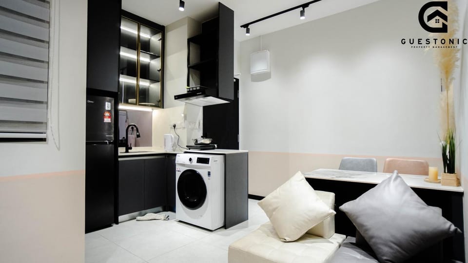 NeuSuite Cozy Studio by GUESTONIC Bed and Breakfast in Federal Territory of Kuala Lumpur