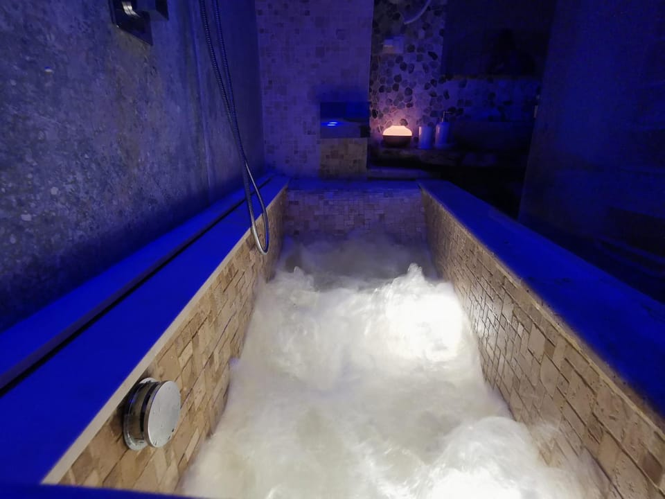 DIONISO Bed & Wellness Bed and Breakfast in Province of Taranto